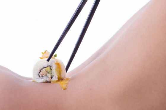 Apre il primo ristorante per nudisti