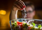 Troppo sale nella dieta: si rischia anche l’Alzheimer