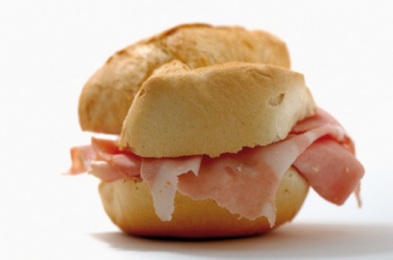 Con questo prosciutto anche un semplice panino diventa una