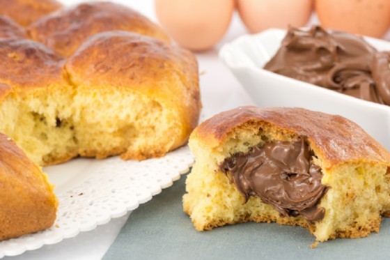 Torta con ripieno di Nutella