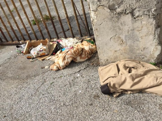 Il degrado nella zona della stazione