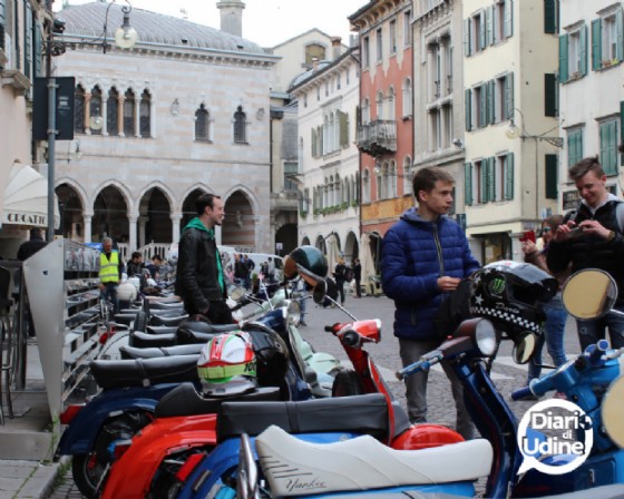 Udine invasa dalle Vespa