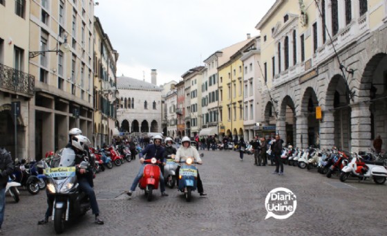 Udine invasa dalle Vespa