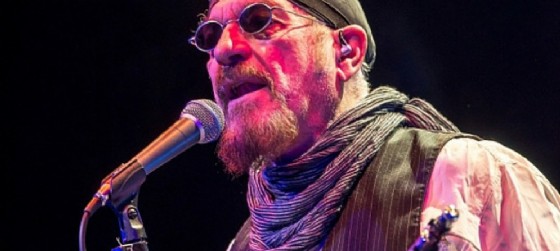 Domani a Grado la leggenda del rock Ian Anderson con il concerto "The Best of Jethro Tull" (© Azalea Promotion) Domani a Grado la leggenda del rock Ian Anderson con il concerto "The Best of Jethro Tull" (© Azalea Promotion)