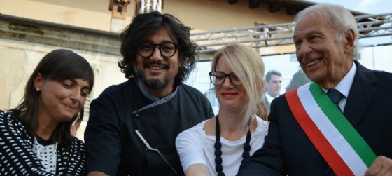 Debora Serracchiani, Alessandro borghese, Ana Zavrtanik Ugrin, Ettore Romoli (© Area 12) Debora Serracchiani, Alessandro borghese, Ana Zavrtanik Ugrin, Ettore Romoli (© Area 12)