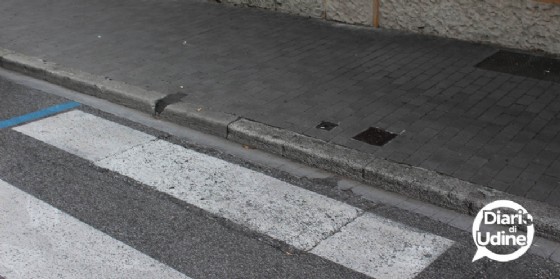 Manca lo scivolo per i disabili