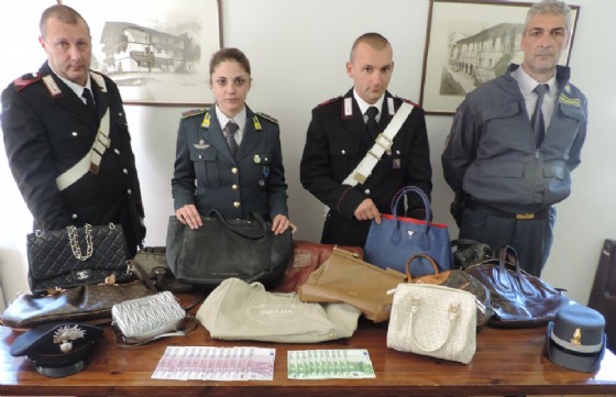 Il materiale sequestrato