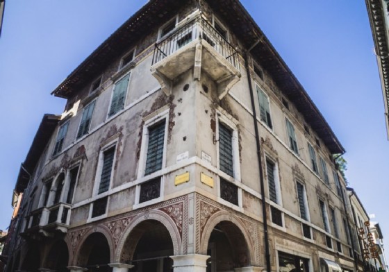 Incrocio vie Canciani e Cavour