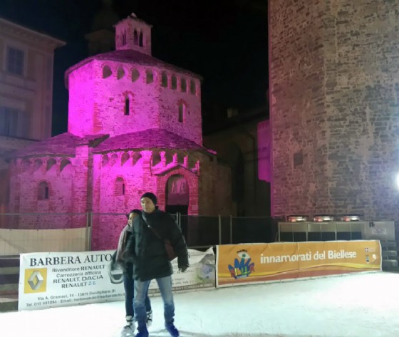 Monumento e pista di ghiaccio