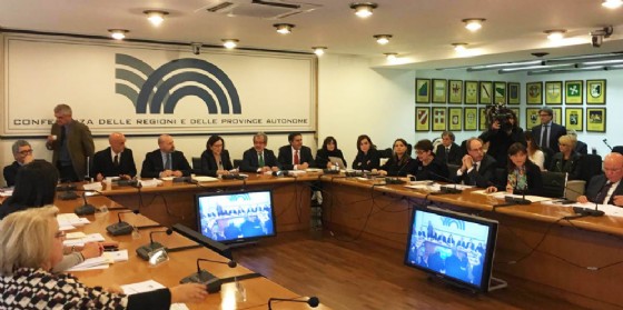 La riunione a cui hanno preso parte Serracchiani e Torrenti (© Regione Friuli Venezia Giulia) La riunione a cui hanno preso parte Serracchiani e Torrenti (© Regione Friuli Venezia Giulia)