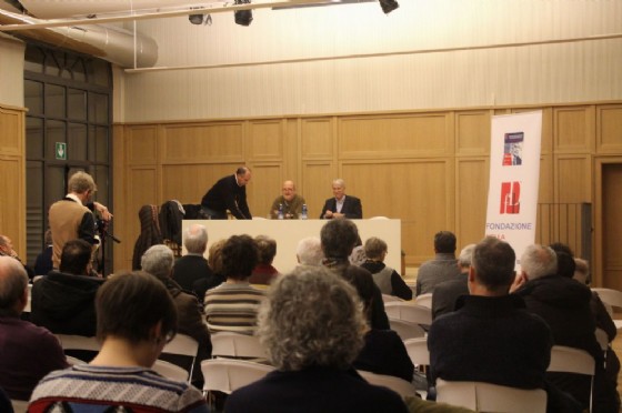 Sala piena, sabato, a Palazzo Gromo Losa (foto Cavallo)