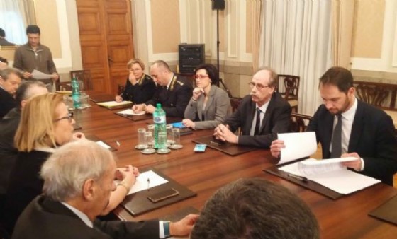 Gli assessori regionali Sara Vito (Ambiente ed Energia), Gianni Torrenti (Cultura, Sport e Solidarietà) e Cristiano Shaurli (Risorse agricole e forestali) con Isabella Alberti (Prefetto Gorizia) ed Ettore Romoli (Sindaco Gorizia), in Prefettura (© Regione Friuli Venezia Giulia) Gli assessori regionali Sara Vito (Ambiente ed Energia), Gianni Torrenti (Cultura, Sport e Solidarietà) e Cristiano Shaurli (Risorse agricole e forestali) con Isabella Alberti (Prefetto Gorizia) ed Ettore Romoli (Sindaco Gorizia), in Prefettura (© Regione Friuli Venezia Giulia)