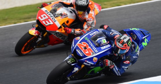 Marc Marquez e Maverick Vinales in azione nei test