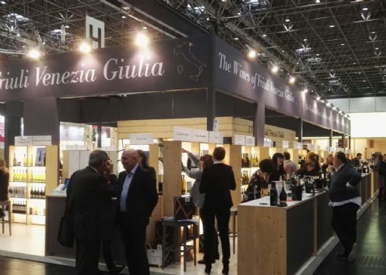 Stand del Friuli Venezia Giulia alla Fiera Prowein (© Regione Friuli Venezia Giulia) Stand del Friuli Venezia Giulia alla Fiera Prowein (© Regione Friuli Venezia Giulia)