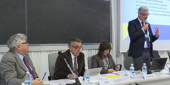 Panontin, proroga per le graduatorie vigenti nelle Pubbliche amministrazioni del Fvg (© Regione Friuli Venezia Giulia) Panontin, proroga per le graduatorie vigenti nelle Pubbliche amministrazioni del Fvg (© Regione Friuli Venezia Giulia)