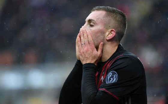 Napoli alla ricerca di un esterno: si pensa a Deulofeu del Milan