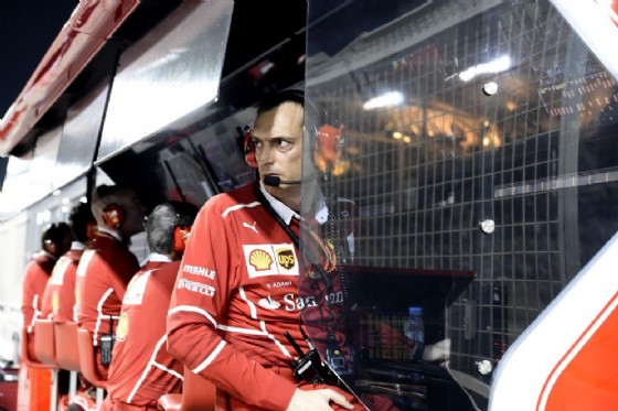 Riccardo Adami, ingegnere di pista di Vettel, al muretto