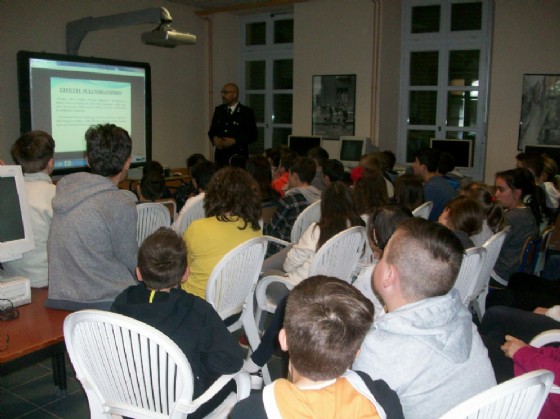 La Polizia Penitenziaria nelle scuole