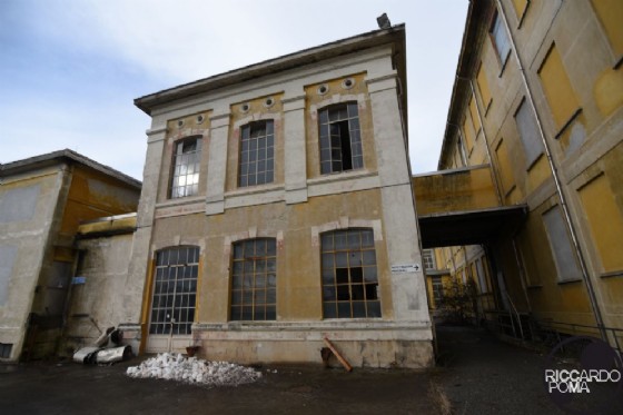 Uno dei tanti scorci dell'immensa ex azienda di Vigliano