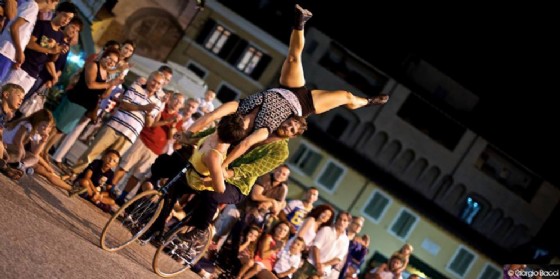 Rasoterra in scena