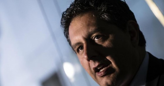 Liguria, Toti risponde a frase razzista su Fb e finisce nella bufera Liguria, Toti risponde a frase razzista su Fb e finisce nella bufera
