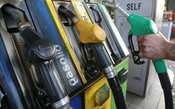 Ancora una proroga per gli sconti sul carburante: avanti fino alla fine di settembre (© Diario di Udine) Ancora una proroga per gli sconti sul carburante: avanti fino alla fine di settembre (© Diario di Udine)