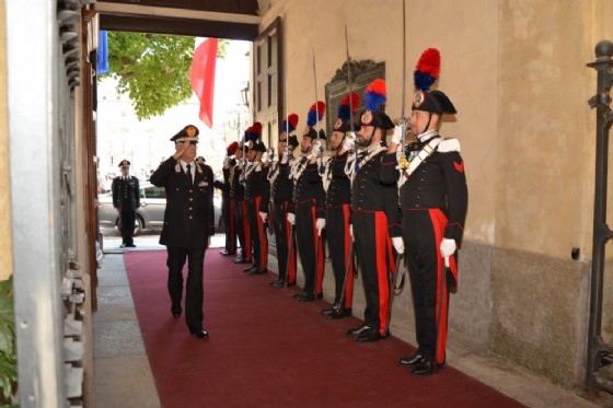 La visita del Comandante Tullio Del Sette (© Carabinieri) La visita del Comandante Tullio Del Sette (© Carabinieri)