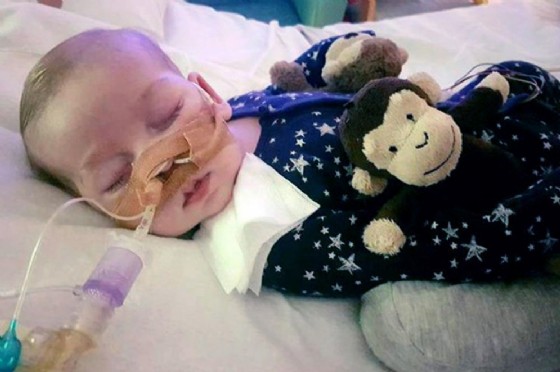 Charlie Gard nell'ospedale londinese