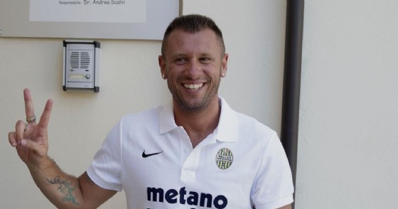 Antonio Cassano, giocatore del Verona (© ANSA) Antonio Cassano, giocatore del Verona (© ANSA)