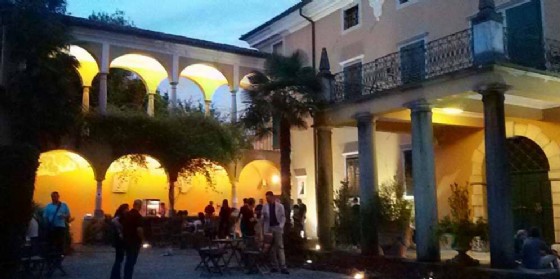 "Aperitivo a Palazzo" a Gorizia: una serata con musica e degustazioni (© Fondazione Coronini Gorizia) "Aperitivo a Palazzo" a Gorizia: una serata con musica e degustazioni (© Fondazione Coronini Gorizia)