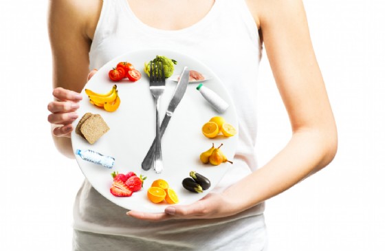 Dieta: per dimagrire bisogna fare attenzione agli orari Dieta: per dimagrire bisogna fare attenzione agli orari