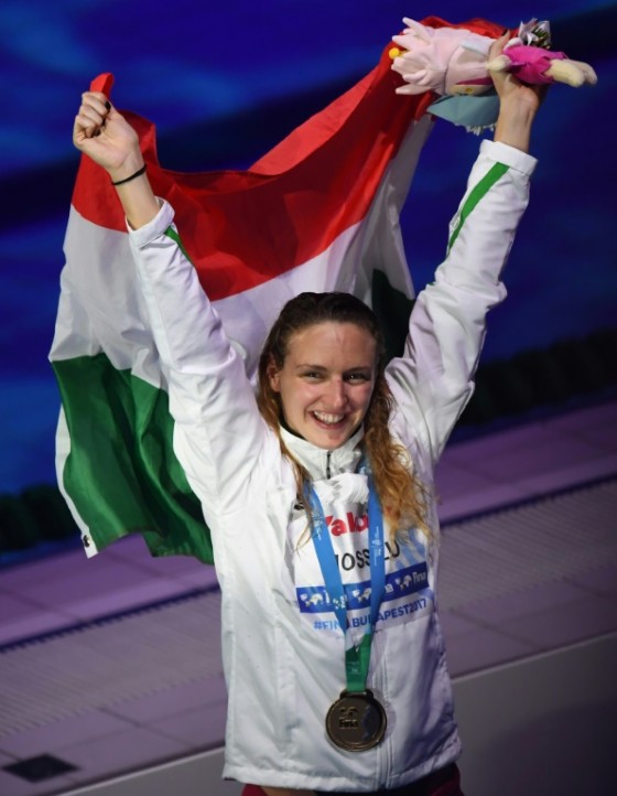 Hungary's Katinka Hosszu celebrates after the final of the women's 400m individual medley on July 30, 2017