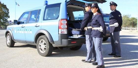 La polizia di frontiera ha arrestato un 32enne serbo (© Diario di Trieste) La polizia di frontiera ha arrestato un 32enne serbo (© Diario di Trieste)