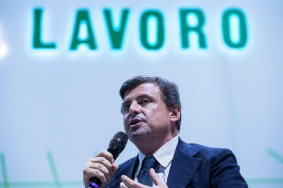 Fincantieri: a parlare sarà il Ministro dello Sviluppo economico Calenda (© ANSA) Fincantieri: a parlare sarà il Ministro dello Sviluppo economico Calenda (© ANSA)