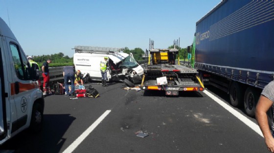 Circolazione congestionata in A4: lunghe code e rallentamenti