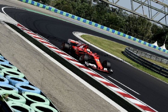 Sebastian Vettel, leader della seconda giornata di test all'Hungaroring