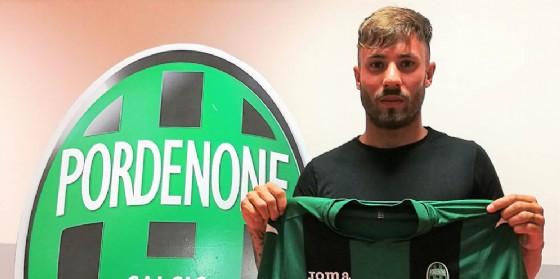 Qualità e quantità per il centrocampo neroverde: ingaggiato Lulli (© Pordenone Calcio) Qualità e quantità per il centrocampo neroverde: ingaggiato Lulli (© Pordenone Calcio)