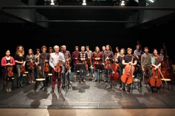 La sezione archi dell'Orchestra Filarmonica di Torino (© Orchestra Filarmonica di Torino) La sezione archi dell'Orchestra Filarmonica di Torino (© Orchestra Filarmonica di Torino)
