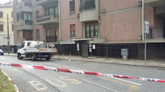 L'area del tentato omicidio e suicidio, delimitata dalla polizia
