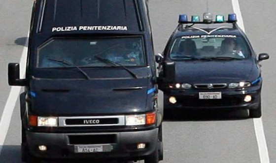 Mezzi della Polizia penitenziaria