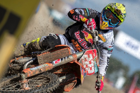 Cairoli in sella alla sua Ktm Sx-F durante il Gran Premio d'Olanda