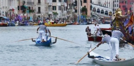 Stagione remiera: ultima regata a Burano