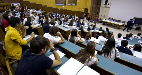 VIDEO Corruzione per spartirsi le cattedre, arrestati 7 prof VIDEO Corruzione per spartirsi le cattedre, arrestati 7 prof