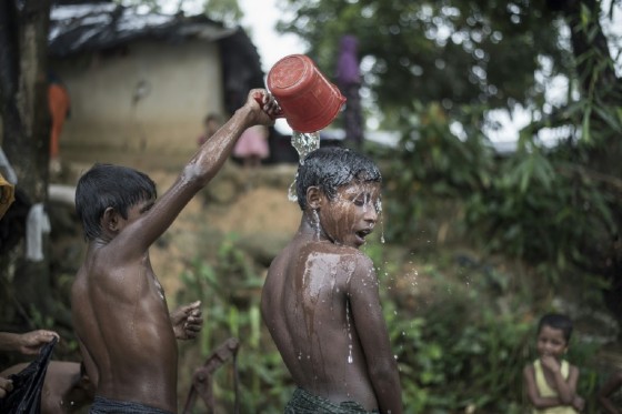 With a lack of clean water and toilets aid workers say a major health disaster is imminent at Rohingya refugee camps. Doctors are reporting a spike in cases of diarrhoea, especially among children.