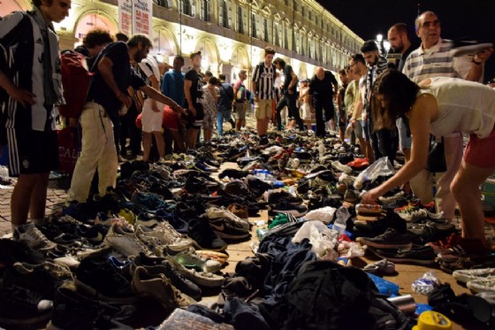Incidenti del 3 giugno in piazza San Carlo (© Diario di Torino) Incidenti del 3 giugno in piazza San Carlo (© Diario di Torino)
