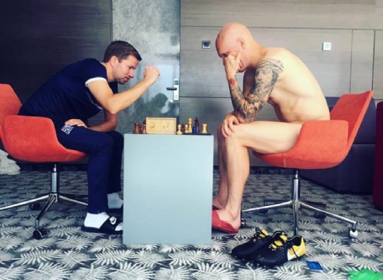 Emil Hallfredsson (© Instagram) Emil Hallfredsson (© Instagram)