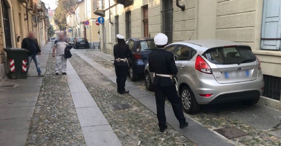Multe e proteste in Borgo Campidoglio (© Diario di Torino) Multe e proteste in Borgo Campidoglio (© Diario di Torino)
