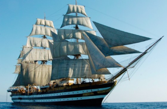 L'Amerigo Vespucci torna a Trieste (© Misura Famiglia Fvg) L'Amerigo Vespucci torna a Trieste (© Misura Famiglia Fvg)