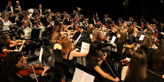 "Nei suoni dei luoghi": un viaggio musicale a Gradisca d'Isonzo tra narrazioni e assolutismi (© L'Orchestra sinfonica del Conservatorio Tartini) "Nei suoni dei luoghi": un viaggio musicale a Gradisca d'Isonzo tra narrazioni e assolutismi (© L'Orchestra sinfonica del Conservatorio Tartini)