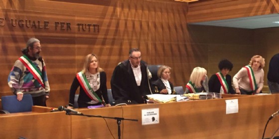 Il difensore di Ruotolo, all'ergastolo per l'omicidio dei fidanzati di Pordenone: "Ci appelleremo" (© ANSA) Il difensore di Ruotolo, all'ergastolo per l'omicidio dei fidanzati di Pordenone: "Ci appelleremo" (© ANSA)